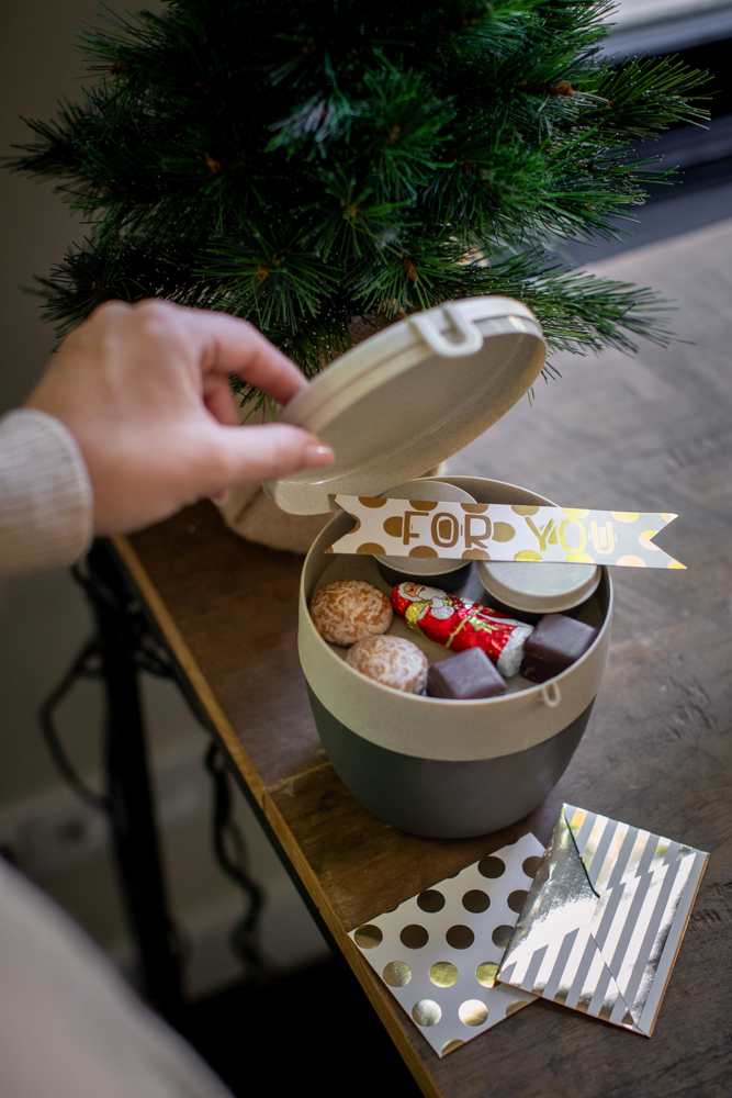 KOZIOL BENTOBOX M Bentobox + XMAS Sticker